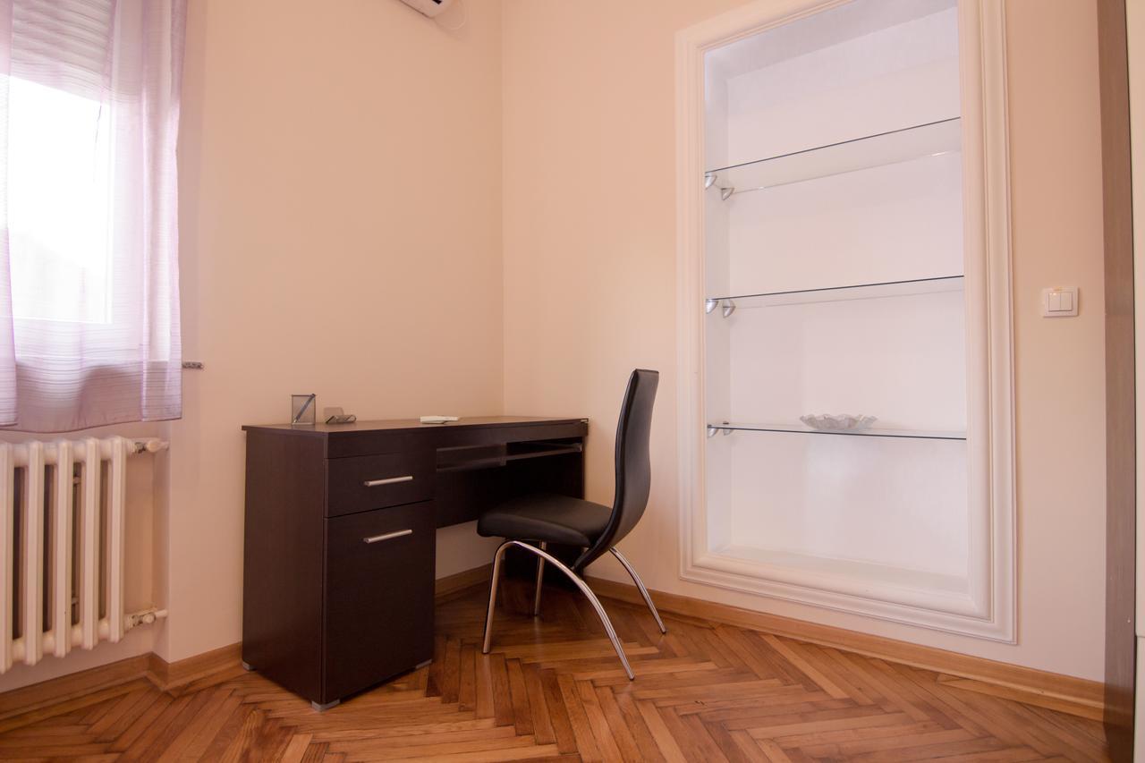 Dositej 5 Apartment Belgrád Kültér fotó