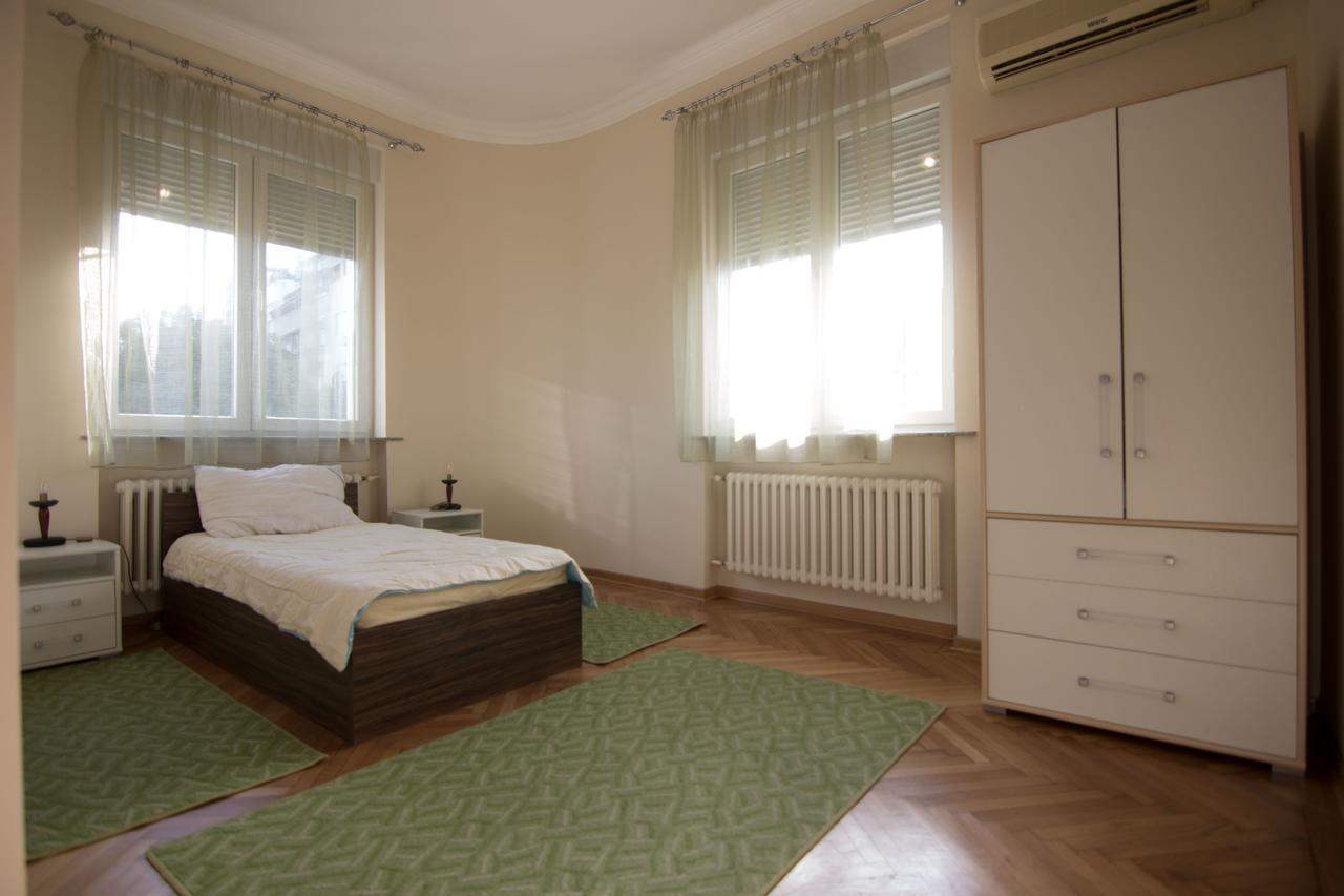 Dositej 5 Apartment Belgrád Kültér fotó